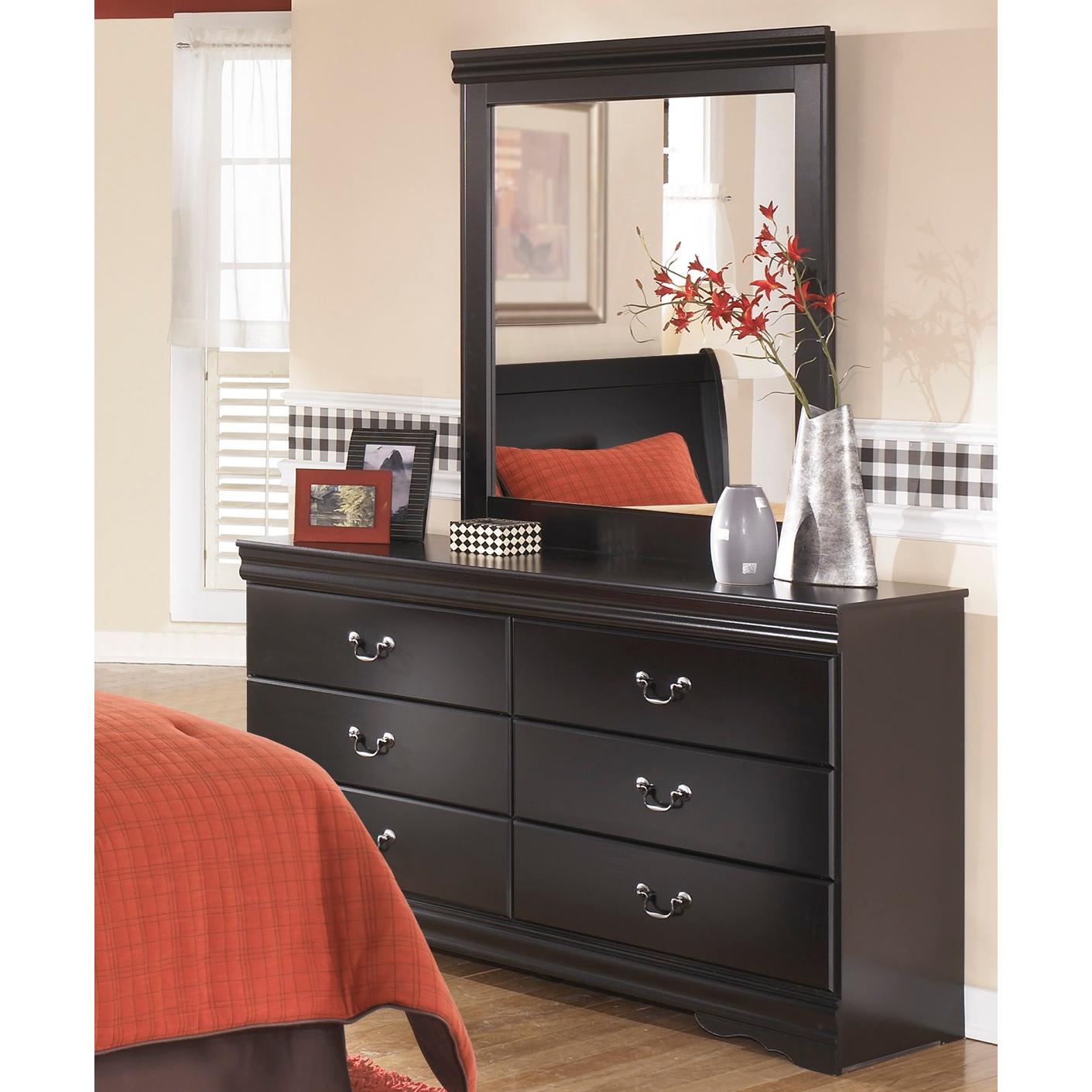 Signature Design by Ashley Huey Vineyard B128B1 Dresser and Mirror