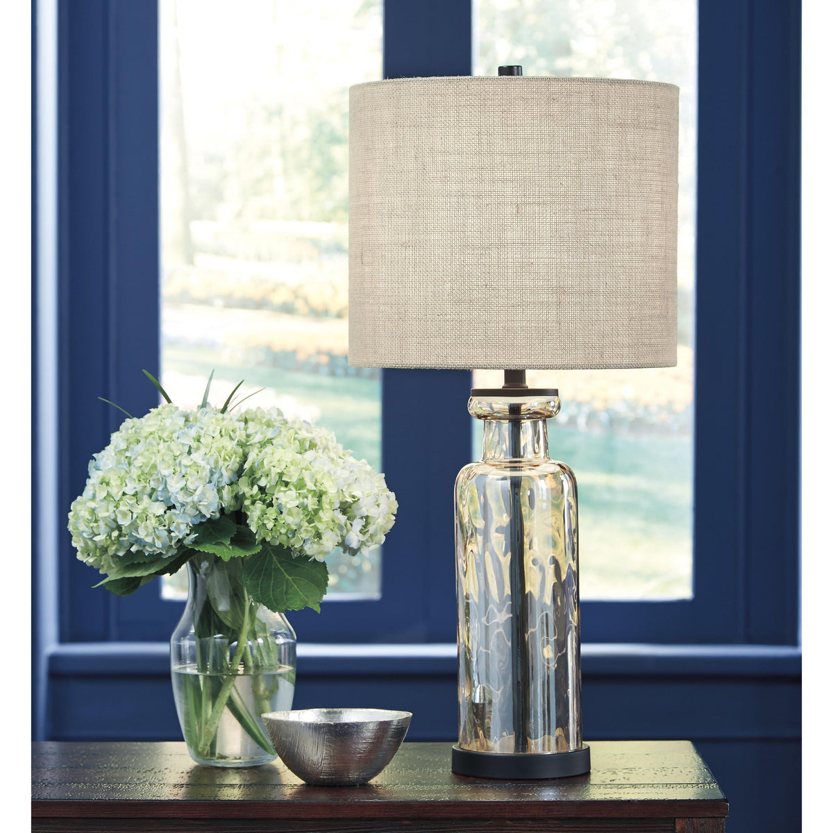 Signature Design by Ashley Laurentia Table Lamp L431414