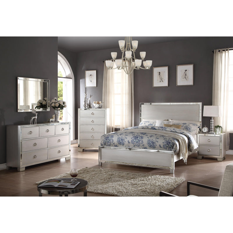 Acme Furniture Voeville King Panel Bed 24837EK IMAGE 3