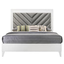 Acme Furniture Chelsie 27390Q Queen Bed IMAGE 3