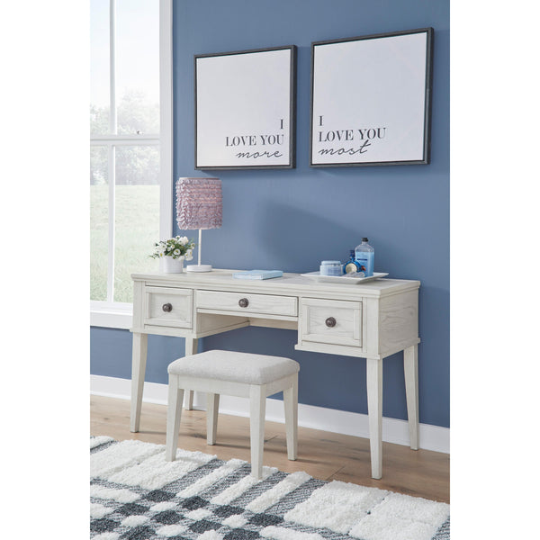 Signature Design by Ashley Robbinsdale 3-Drawer Vanity Set B742-22 IMAGE 1