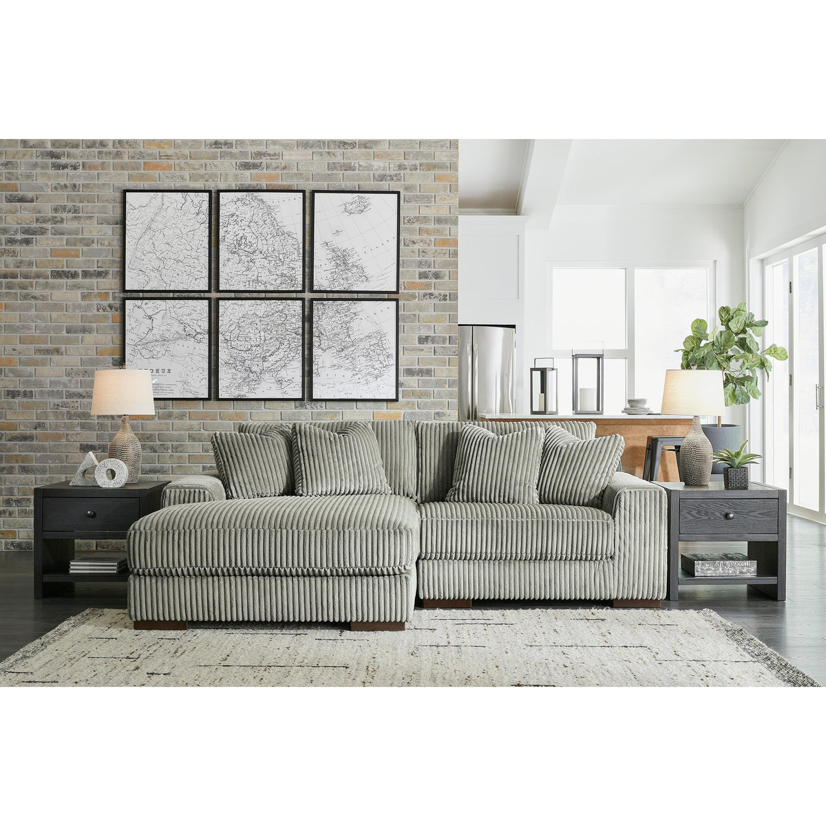 Signature Design by Ashley Lindyn 21105S3 2 pc Sectional with Chaise