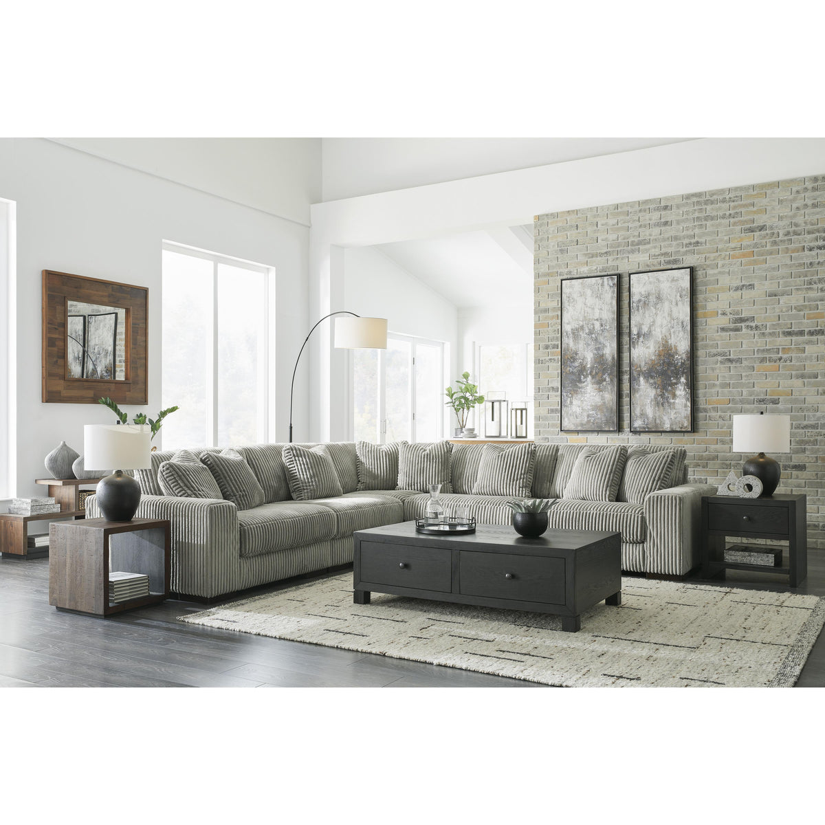 Signature Design by Ashley Lindyn 21105S5 5 pc Sectional