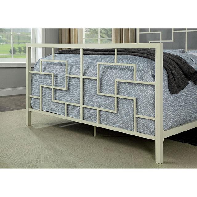 Furniture of America Lala King Metal Bed CM7425WH-EK IMAGE 3