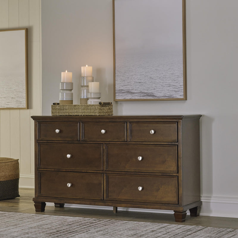 Signature Design by Ashley Danabrin 7-Drawer Dresser B685-31 IMAGE 5