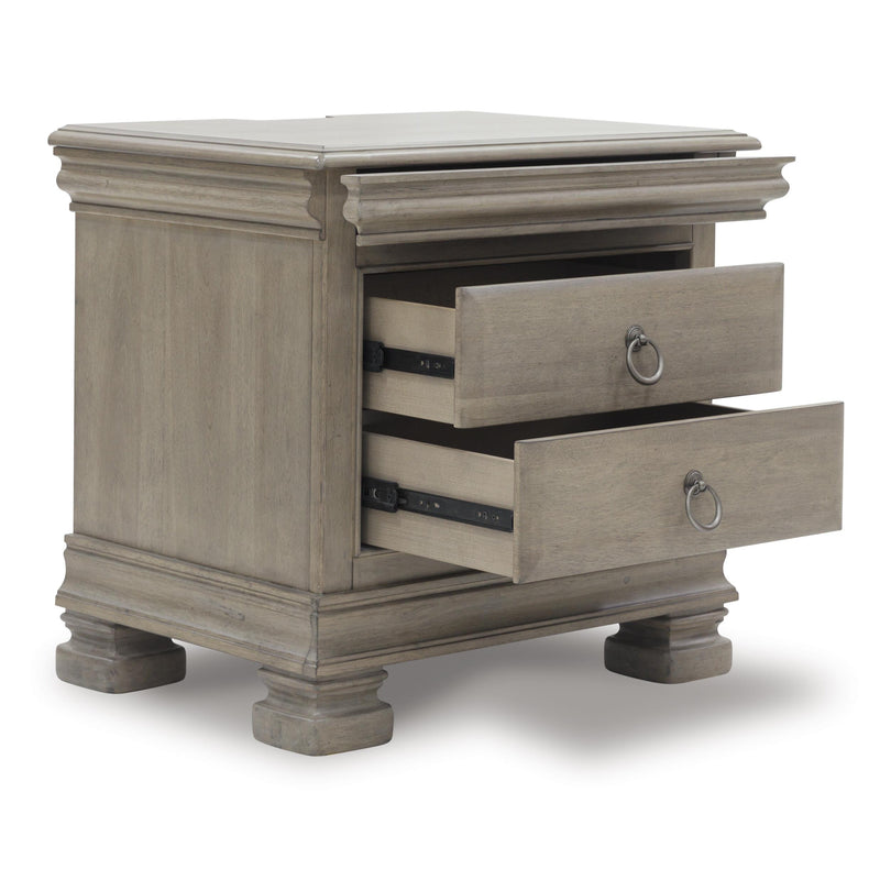 Signature Design by Ashley Lexorne 3-Drawer Nightstand B924-93 IMAGE 2