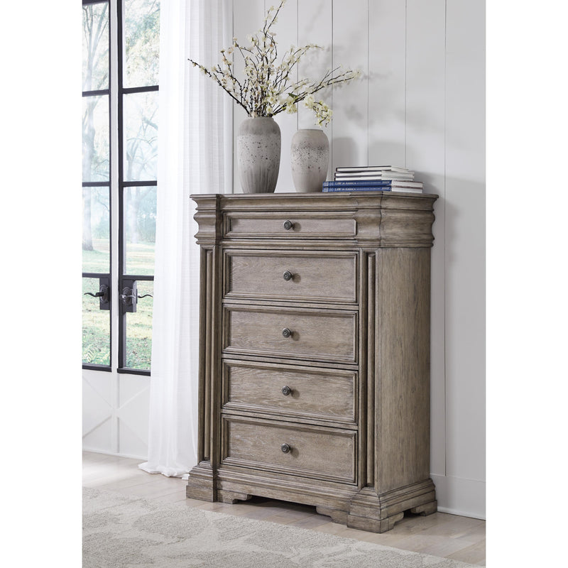 Signature Design by Ashley Blairhurst 5-Drawer Chest B916-46 IMAGE 6