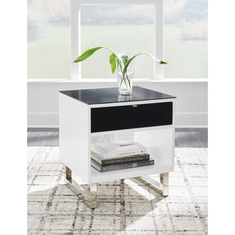 Signature Design by Ashley Gardoni End Table T756-3 IMAGE 6