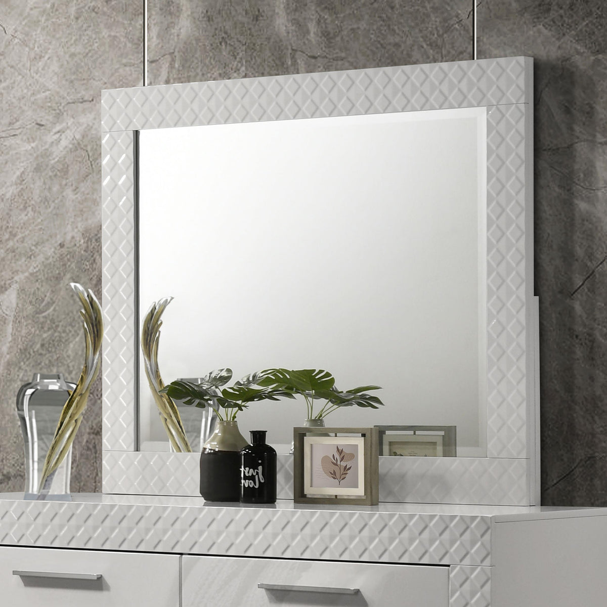 Coaster Furniture Ives 224944 Dresser Mirror - White High Gloss